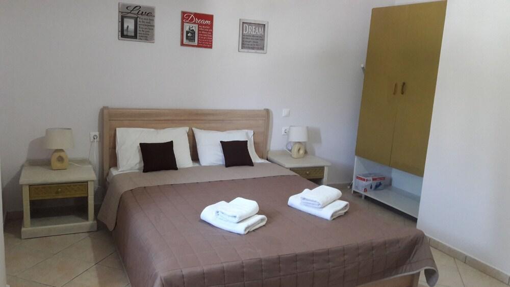 "Villa Kanavos" Apts Matala Exterior foto