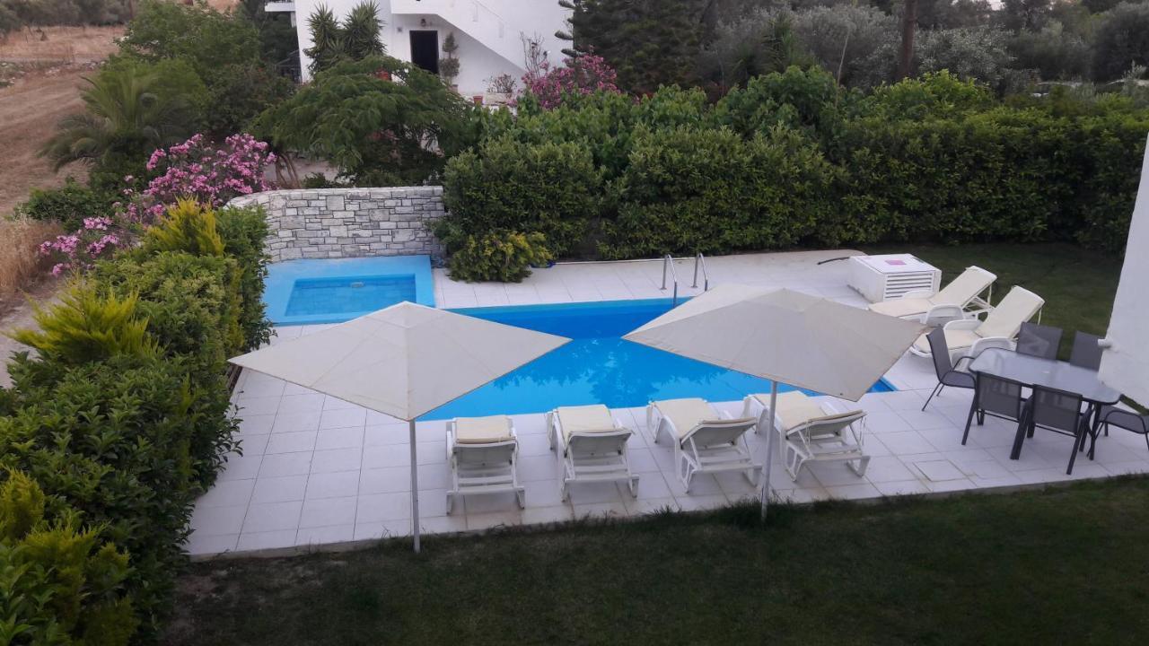 "Villa Kanavos" Apts Matala Exterior foto